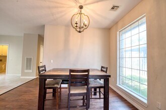 1629 Tenbears Rd in Edmond, OK - Building Photo - Building Photo