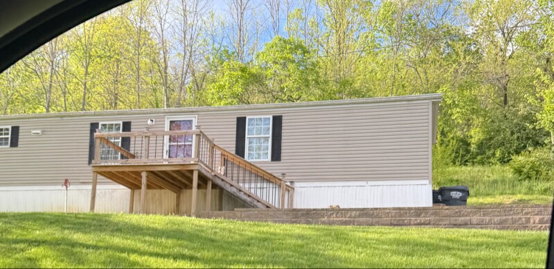 5642 Wilmington Pike in Aurora, IN - Building Photo