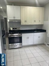 44 Fairview Ave in Bogota, NJ - Building Photo - Building Photo