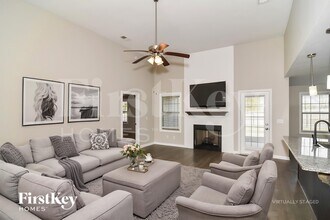 729 Tidwell Dr in Clarksville, TN - Building Photo - Building Photo