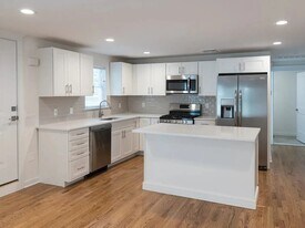 4-18-18 Northridge St in Huntington Station, NY - Building Photo