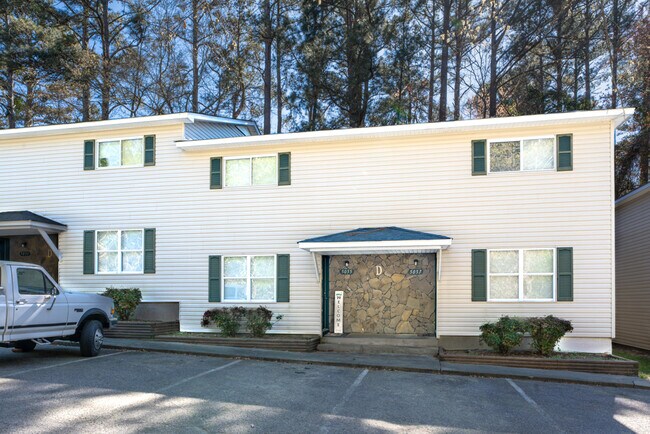 6037 Springside Ln photo'