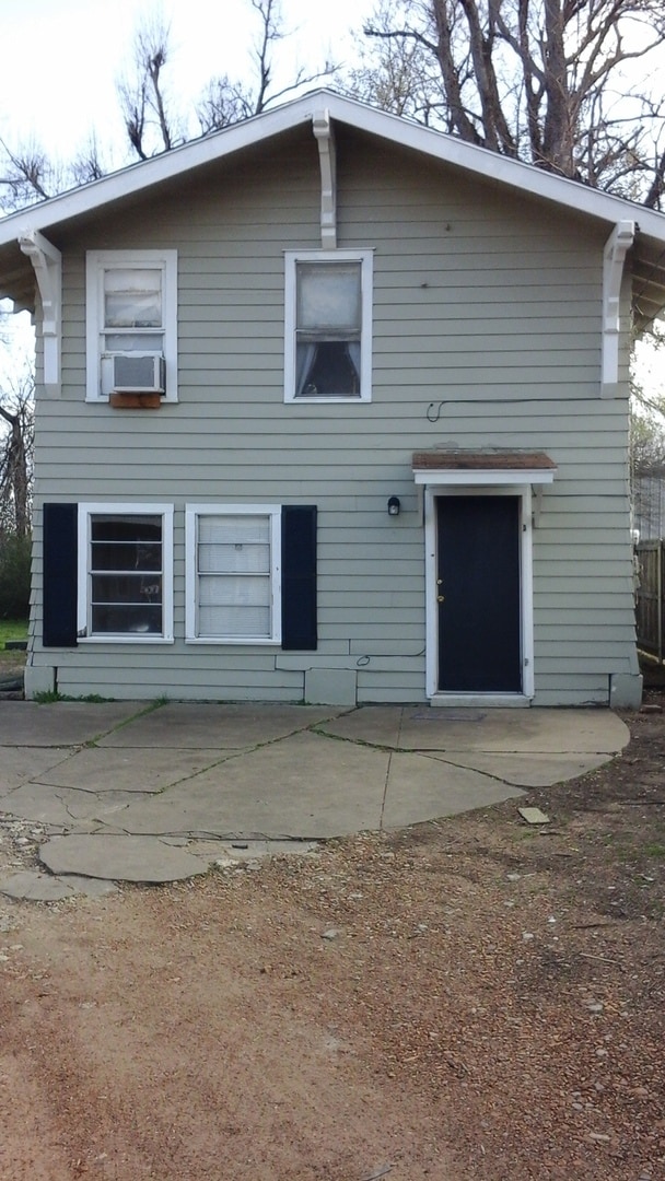 property at 1946 Lamar Ave