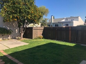 1804 Capstan Dr in Oxnard, CA - Building Photo - Building Photo