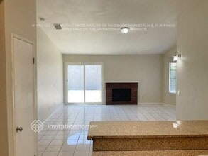 7783 Cartilla Ave in Fontana, CA - Foto de edificio - Building Photo