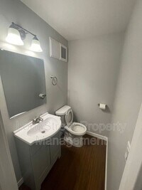 208 SE 5th Ave photo'