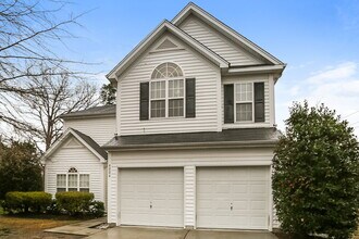 4004 Houldsworth Dr in Charlotte, NC - Foto de edificio - Building Photo