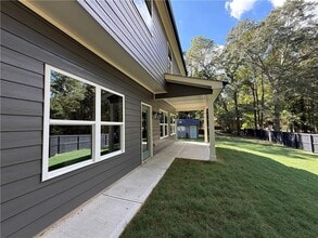 320 Pine Valley Dr in Royston, GA - Building Photo - Building Photo