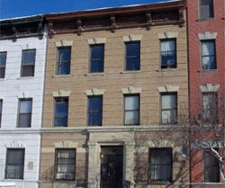 585 Park Pl in Brooklyn, NY - Building Photo