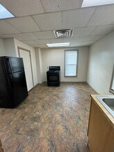 80 E Fulton St-Unit -3fe5d20b-725c-11ee-bc57-0a986c8284ec in Gloversville, NY - Building Photo - Building Photo