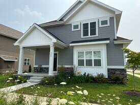 4889 Tat Soi Rd in Fitchburg, WI - Building Photo