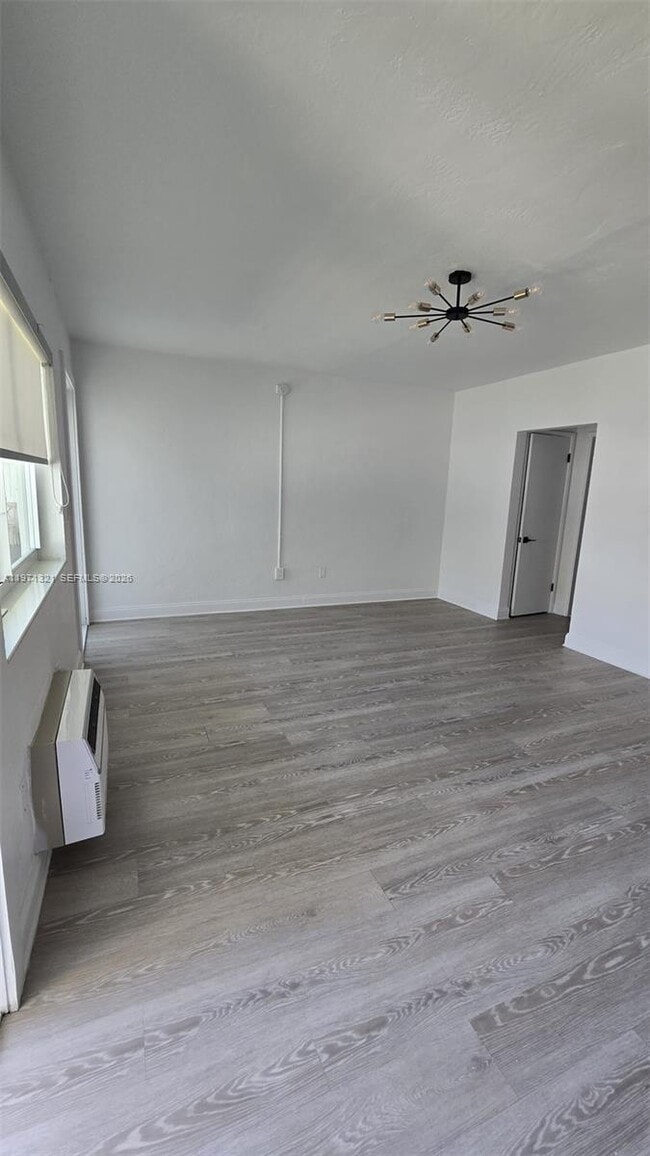 9270 E Bay Harbor Dr in Bay Harbor Islands, FL - Building Photo - Building Photo