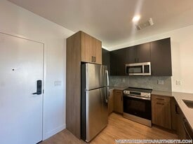 199 Gardner St in Boston, MA - Building Photo