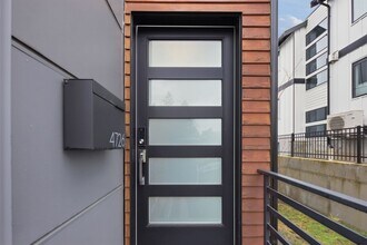 4726 S Juneau St in Seattle, WA - Foto de edificio - Building Photo