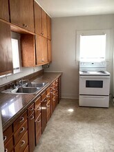 925 W 14th St in Portales, NM - Building Photo - Building Photo