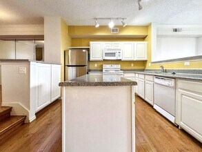 2016 Oxford Ln in Louisville, CO - Building Photo - Building Photo