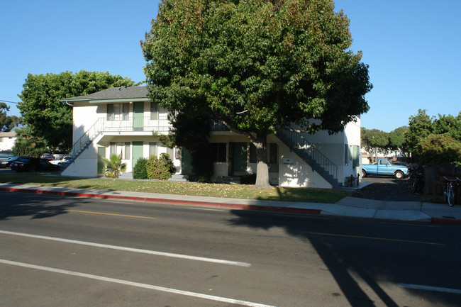 876 Embarcadero Del Mar in Goleta, CA - Building Photo - Building Photo