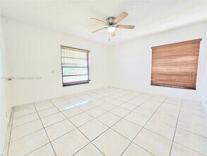 3880 NW 2nd St in Miami, FL - Building Photo - Building Photo