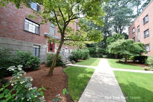 74 St Paul St-Unit -7 in Brookline, MA - Building Photo