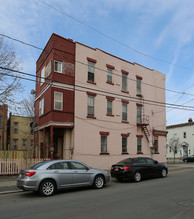 81 Robin St in Albany, NY - Foto de edificio - Building Photo