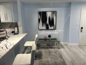 1805 N Flagler Dr in West Palm Beach, FL - Building Photo - Building Photo