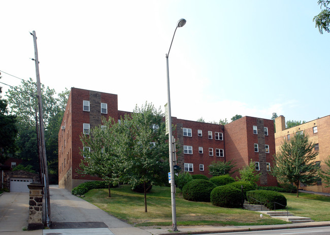 University C in Pittsburgh, PA - Building Photo - Building Photo