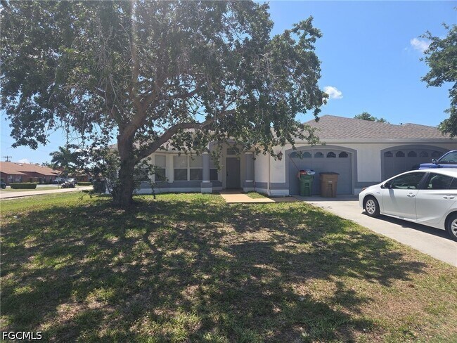 property at 4714 Skyline Blvd