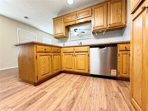 339 SE 4th St in Bentonville, AR - Building Photo - Building Photo