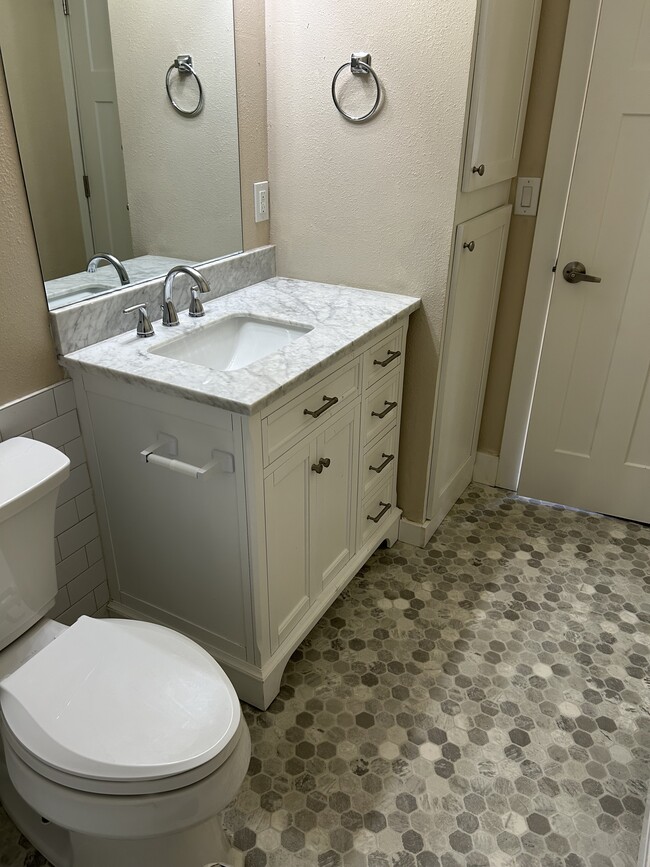 5631 186th Pl SW, Unit 9