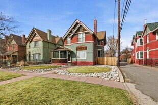 135 W Irvington Pl in Denver, CO - Building Photo