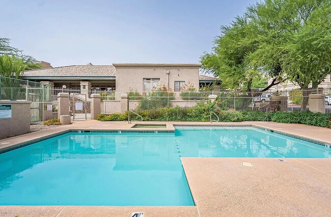 101 S Players Club Dr in Tucson, AZ - Building Photo - Building Photo