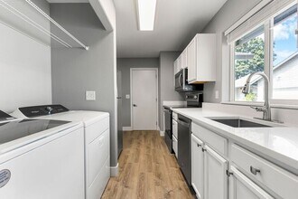 6228 SE 134th Ave in Portland, OR - Building Photo - Building Photo