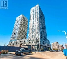 474 Caldari Rd in Vaughan, ON - Building Photo