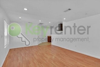 2313 Piercy Way in Sacramento, CA - Building Photo - Building Photo
