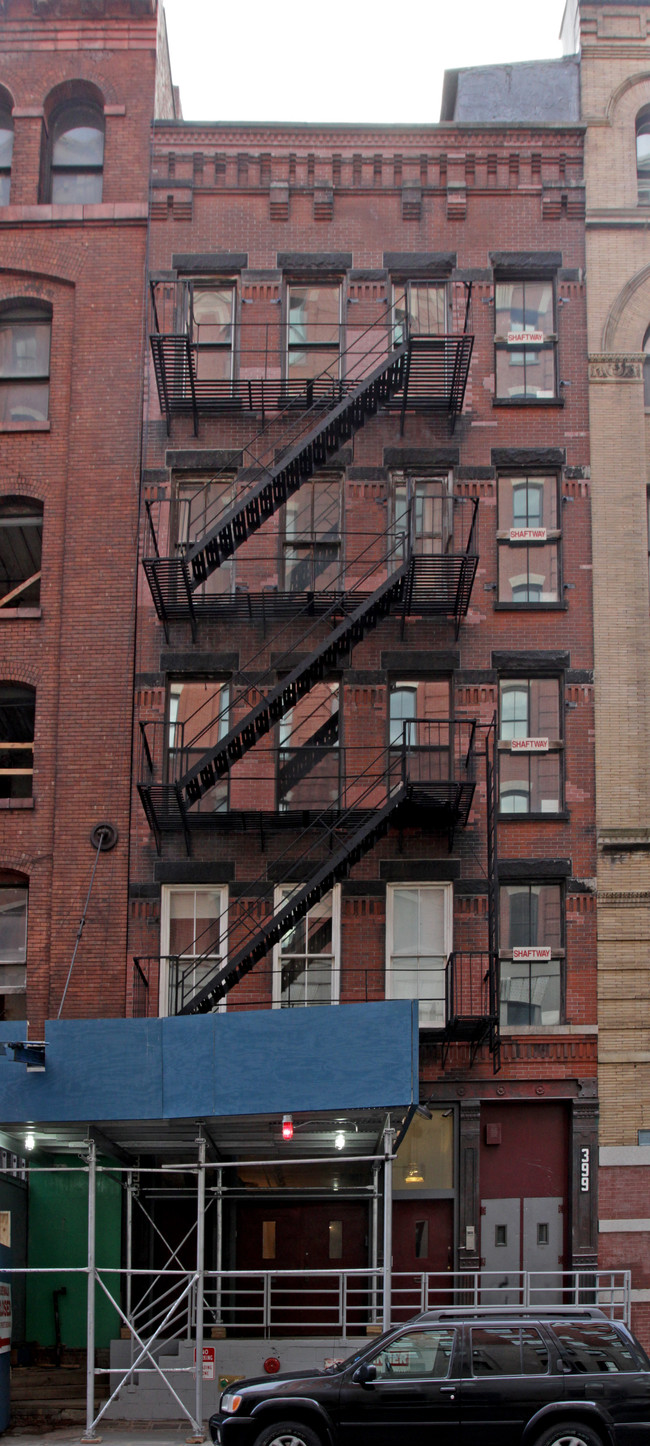 399 Washington St in New York, NY - Foto de edificio - Building Photo