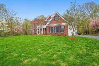 9 Overlook Rd in Hopkinton, MA - Building Photo - Building Photo