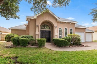 3022 Edgar Allen Poe Dr in Laredo, TX - Building Photo