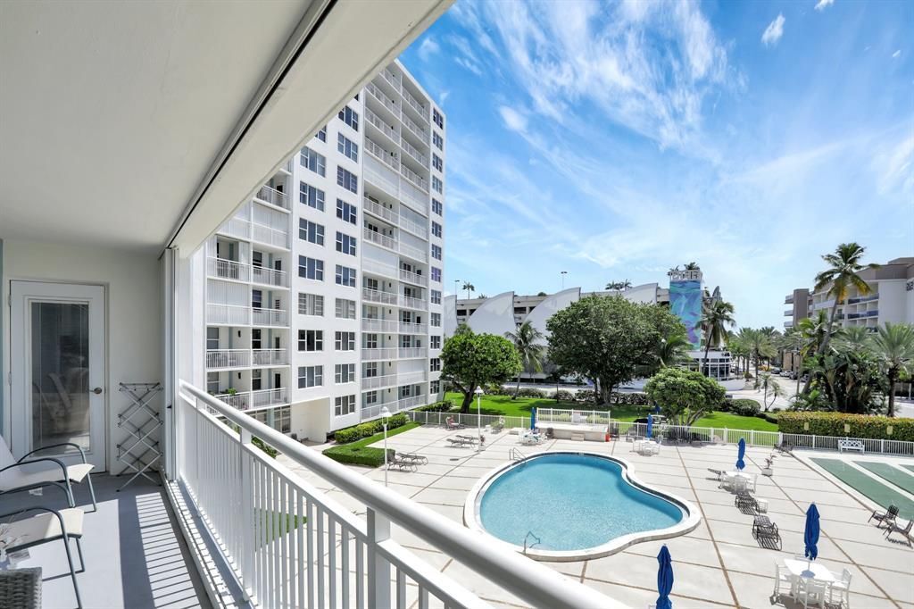 201 N Ocean Blvd in Pompano Beach, FL - Building Photo