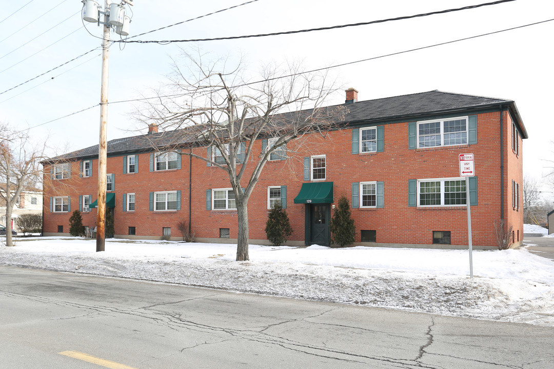 Stoneleigh Apartments in Buffalo, NY - Building Photo