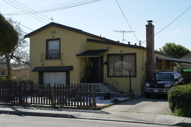 1127-1137 Elgin St in San Lorenzo, CA - Building Photo - Building Photo