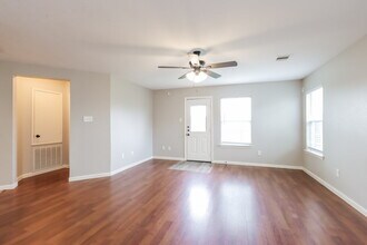 29129 Legends Wick Dr in Spring, TX - Foto de edificio - Building Photo