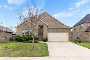 576 Spruce Trail in Forney, TX - Building Photo