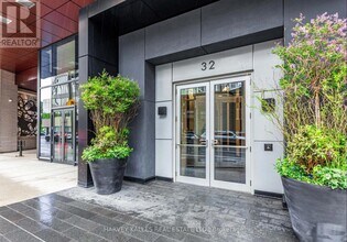 1003 Davenport Rd in Toronto, ON - Building Photo - Building Photo