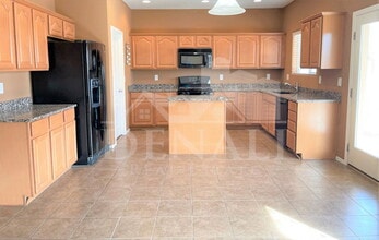 925 E Canyon Rock Rd in Queen Creek, AZ - Building Photo - Building Photo