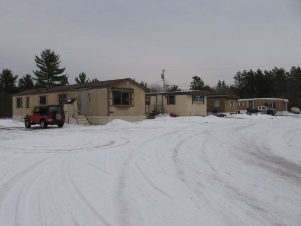 1213 Kester Rd in Wisconsin Rapids, WI - Foto de edificio