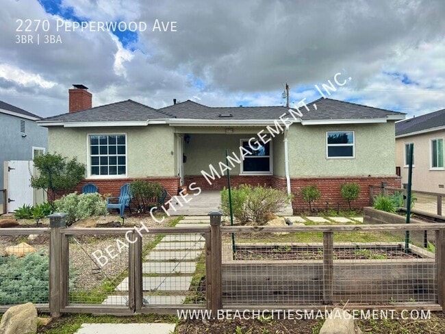 2270 Pepperwood Ave in Long Beach, CA - Building Photo - Building Photo