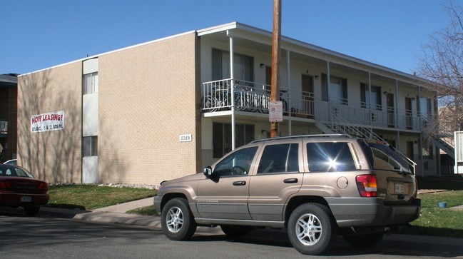 5389 in Littleton, CO - Foto de edificio - Building Photo