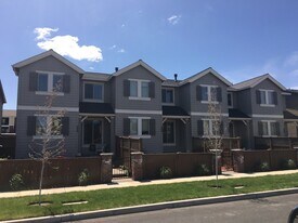 20759 Boulderfield Ave in Bend, OR - Building Photo