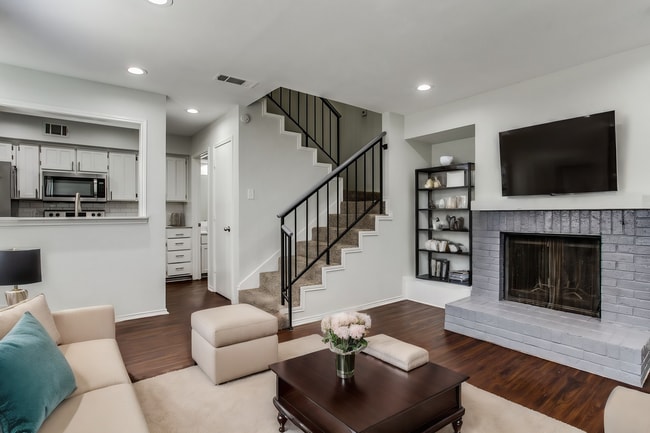 property at 2805 Meadow Park Dr