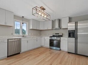 5 Meadowsweet Rd in Shrewsbury, MA - Building Photo - Building Photo